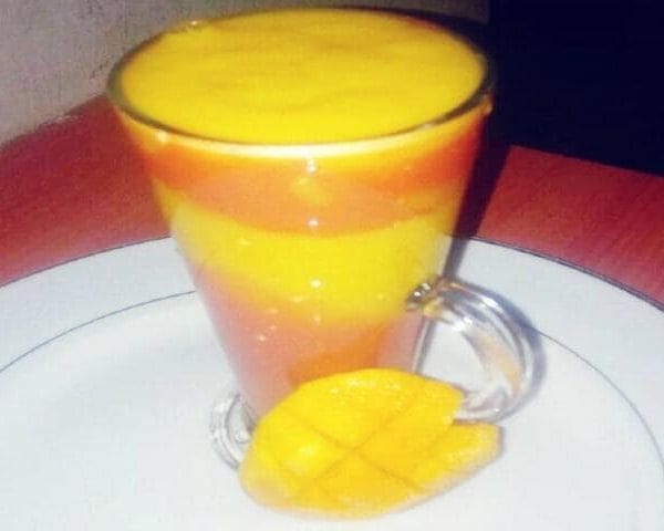 Yadda ake mango beetroot smoothie