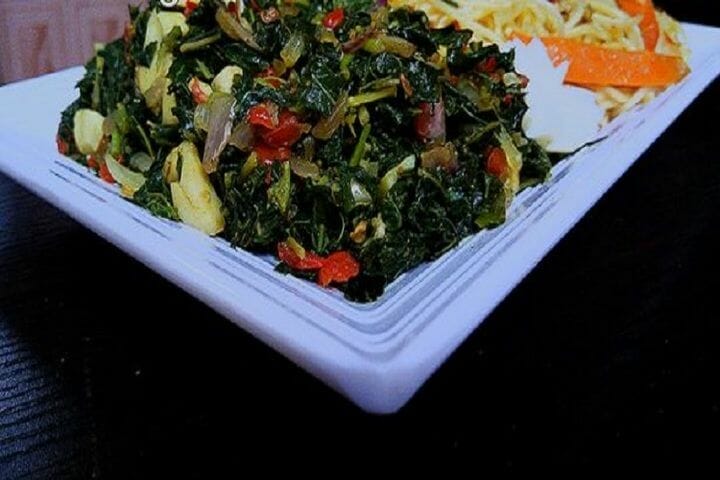 Yadda ake egg vegetable soup