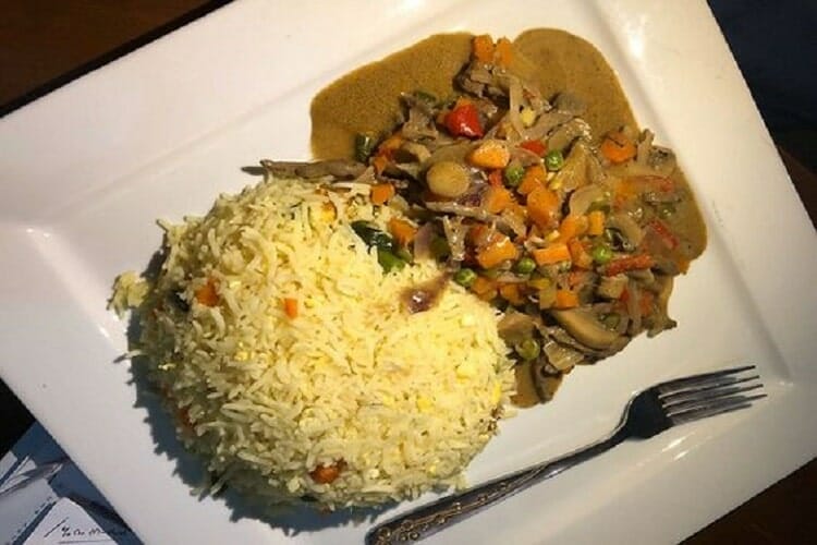 Yadda ake hadin shinkafa da vegetable sauce