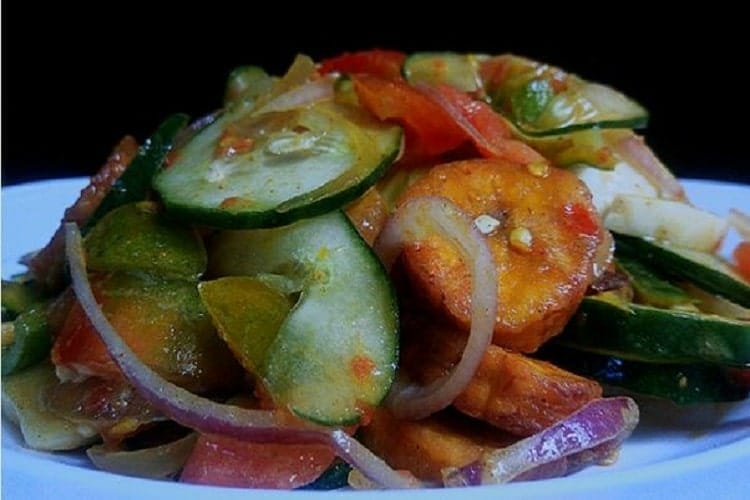 Yadda ake spicy cucumber salad