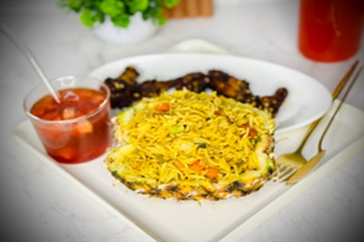 pineapple fried rice 1