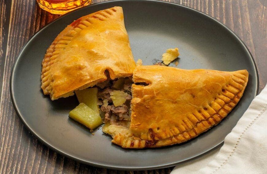 How to make Nigerian meat pie