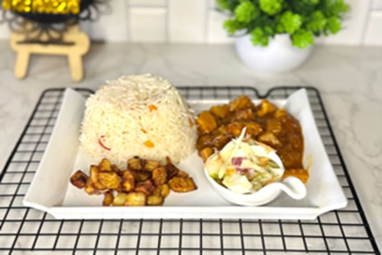 White vegetables rice and chicken potato soup 1